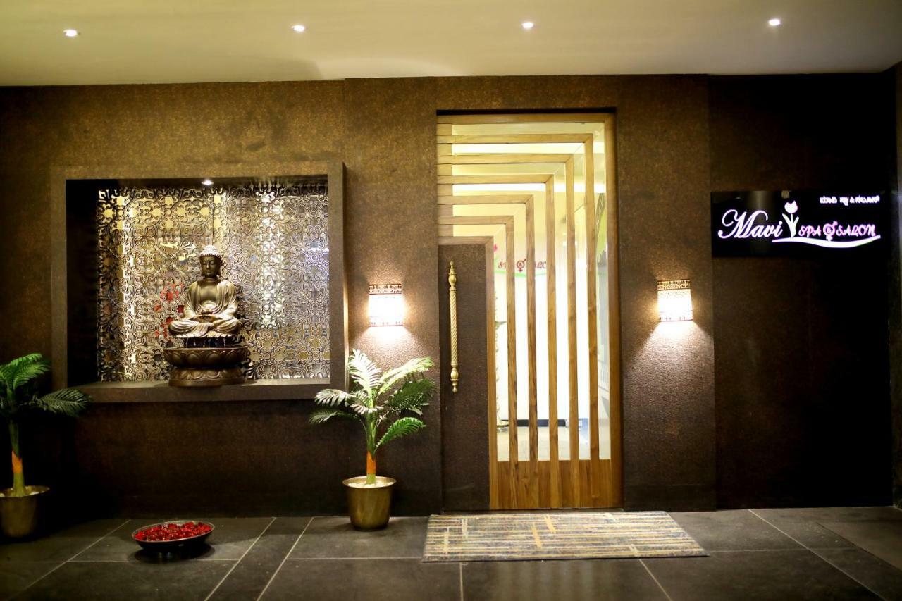 העיר בנגלור Rg Royal Hotel מראה חיצוני תמונה